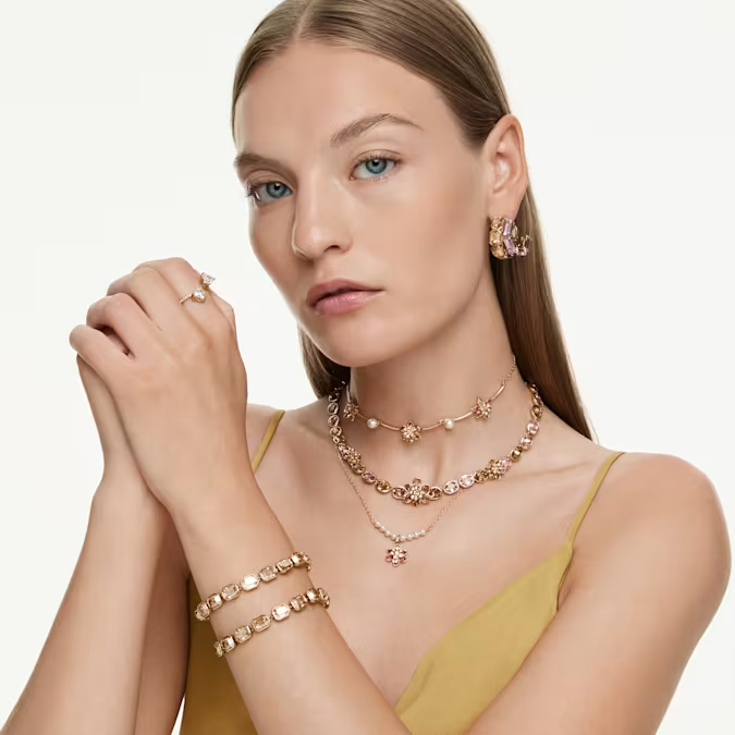 Mesmera open ring Heart cut, Pavé, White, Gold-tone plated