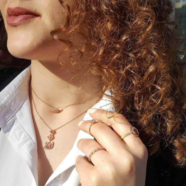 Dazzling Swan Y Necklace, Multi-colored, Rose-gold tone plated