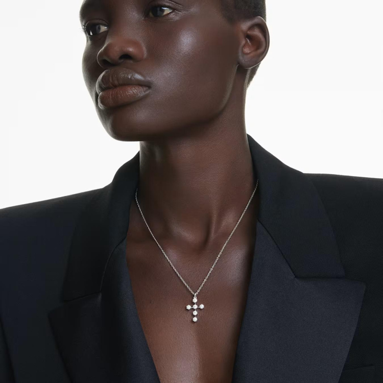 Insigne pendant Round cut, Cross, White, Rhodium plated