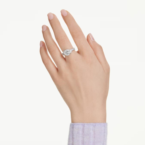 Matrix ring Baguette cut, Knot, White, Rhodium plated