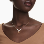 Idyllia pendant Crystal pearl, Mixed cuts, Flower, Multicolored, Gold-tone plated