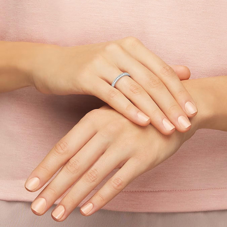 Matrix ring White, Rhodium plated